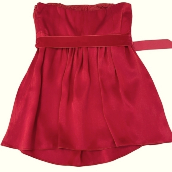 NEW! BANANA REPUBLIC Silk Strapless Fit & Flare Blouse 0. - Picture 4 of 9